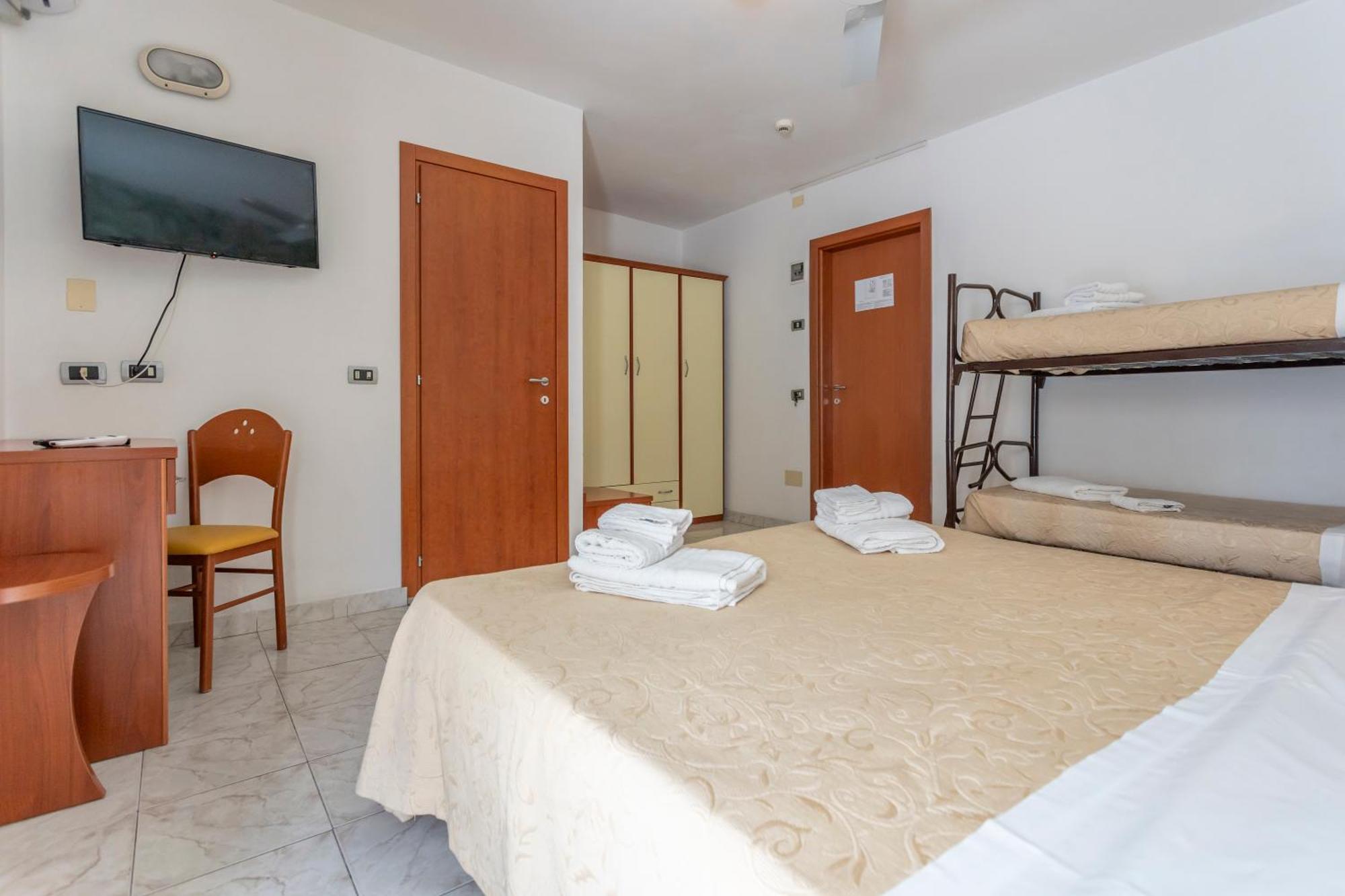 Hotel Clipper Cattolica Eksteriør bilde